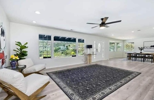 Lake Wohlford House | Bright and Full of Sun I 7 Bds North of San Diego I Sleeps 16