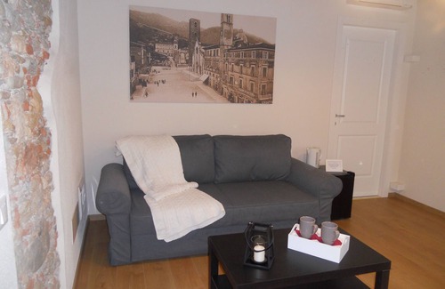 Pietrasanta Apartment | Bright and graceful Suite in the heart of Pietrasanta