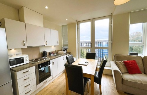 Maidstone Apartment | Bright and Sunny 2bedroom apartment in Maidstone near town centre