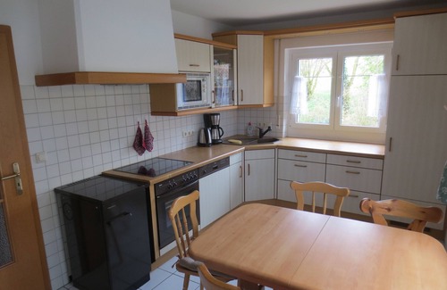 Wiechs am Randen Apartment | Bright apartment (ground floor) with garden and terrace. Experience Hegau, Lake Constance, Rhine Falls!