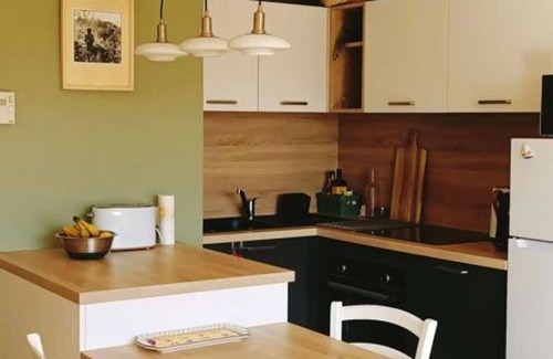 Barfleur Apartment | Bright apartment with private garden, pet-friendly in Barfleur