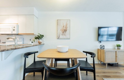 Blackcomb Condo | Bright condo | Close to Blackcomb | Free parking