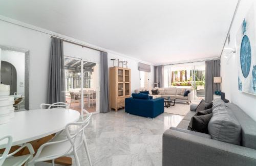 Golden Mile Apartment | BRIGHT NEW APARTMENT IN PUENTE ROMANO