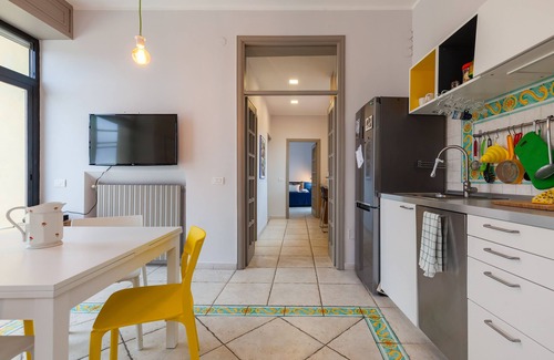 Vittorio Emanuele Apartment | Bright Rooftop Apartment