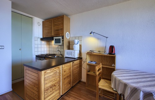 Font-Romeu-Odeillo-Via Apartment | Bright Studio in Font-Romeu View of the Pyrenees SKI Spa