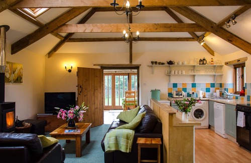Saint Gennys House | Bright spacious,converted barn near beach at Crackington Haven, nr. Bude.