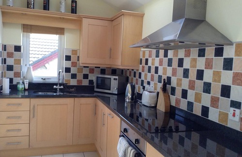 Portstewart House | Bright spacious house with sea views and balcony. Golf, Surfing, Walks, Scenery.