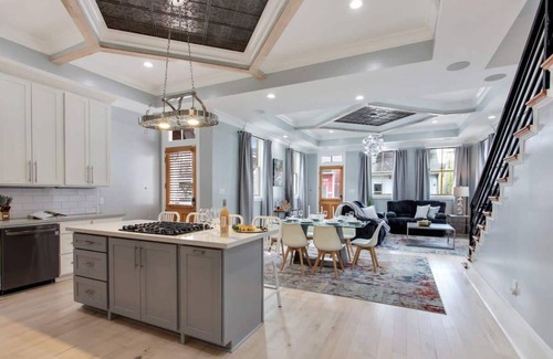 Treme House | Bright Unit Near French Quarter With Private Deck