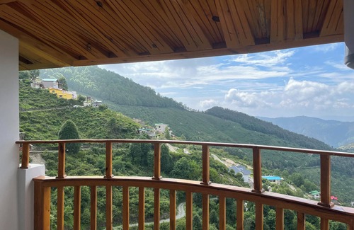 Khaprar Apartment | BRIKitt Tranquil Himalayan 2BHK - Mukteshwar