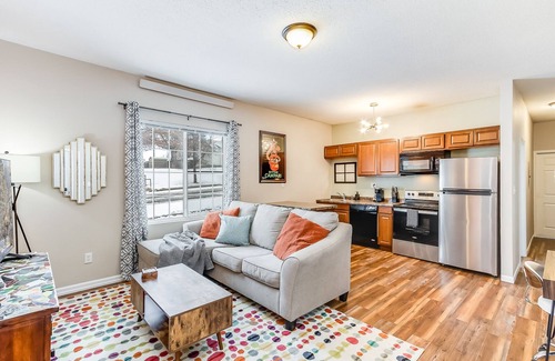 Cheyenne Apartment | Brilliant Holliday Park 2-Bedroom