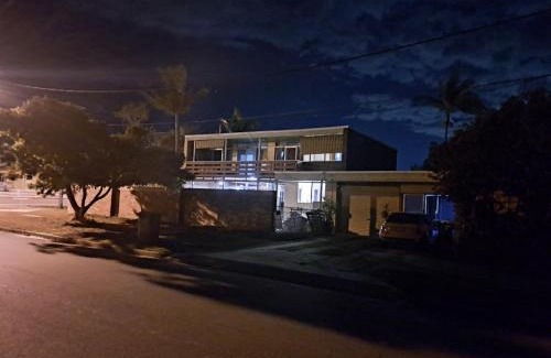 Margate Bed & Breakfast | Brisbane 1960s Pool House - hosted bed and breakfast