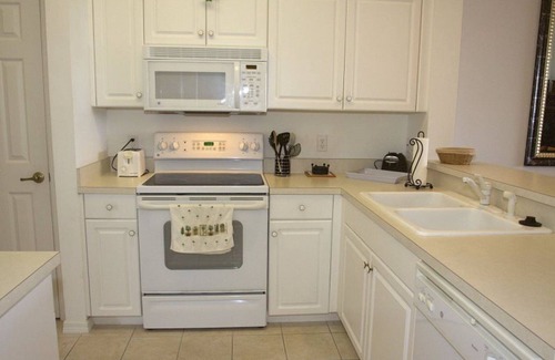 Biggar Condo | Bristol Bay Place #402