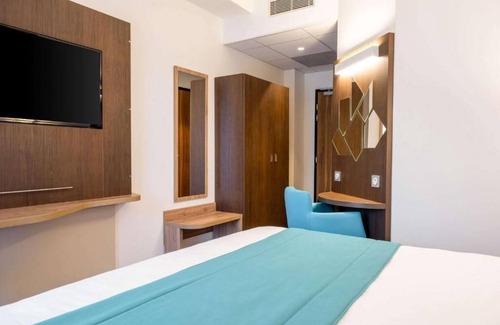 Figeac Hotel | Brit Hotel Figeac