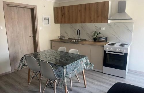 Naousa Apartment | Britshouse