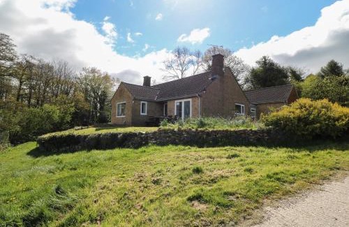 Eleighwater House | Broadlands Bungalow