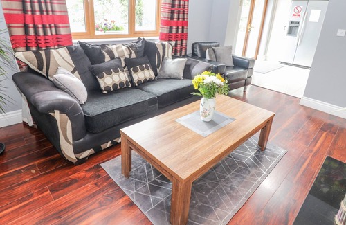 Castlemaine Cottage | BROOK LANE COTTAGE, family friendly in Castlemaine, County Kerry