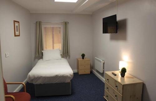 Astwick Hotel | Brookside Lodge