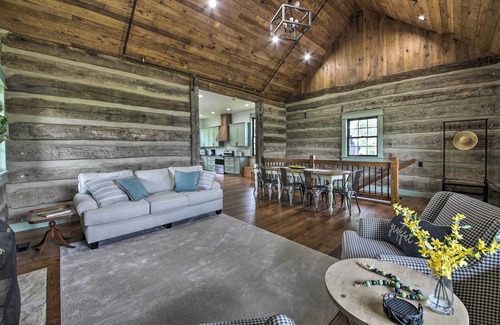 Cottleville Cabin | ‘Bross Brother's Cabin’ w/Wraparound Porch!