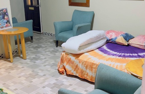 Freetown Resort | Brownerts Resort