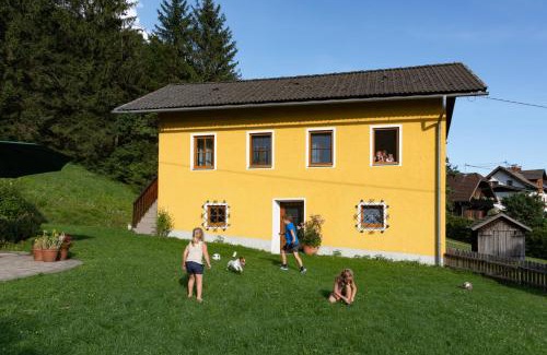 Unterkolbnitz Apartment | Brunner - Ferienwohnung im Hühnerhotel