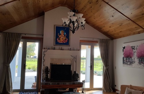 Tamahere Bed & Breakfast | BRUNTWOODLODGE - Adults Only