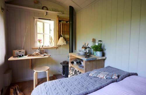Salisbury Apartment | Brush Shepherd's Hut