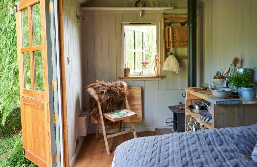 Salisbury Apartment | Brush Shepherd's Hut