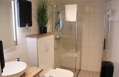 Aa House | Brygga Restaurant & Room