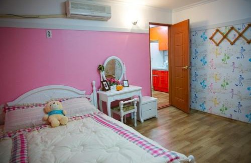 Byeonsan House | Buan Floor Pension