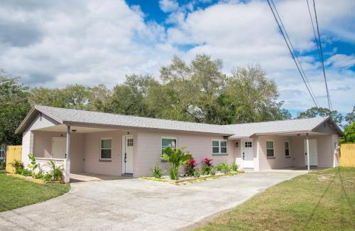 Pine Castle House | Buchanon Bungalows