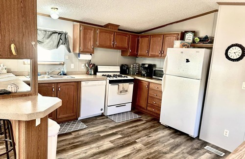 Garfield County Cabin | BUCKEL LODGE CALAMUS (Near Homestead Knolls Campground)