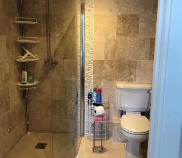 Newlyn House | Buckfield Roost 3 bedroom Newlyn, free parking for 2 cars