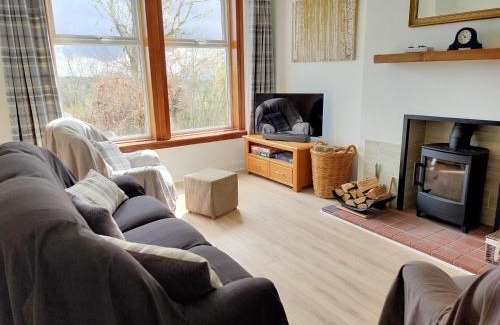 Denny Apartment | Buckieburn - self-catering - rural