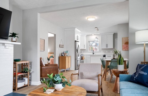 Buckroe Beach House | Buckroe Beach House ~ Walk to Beach/Only 3 Blocks! Close to VA Hospital!