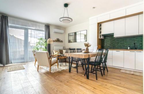 Orszagut Apartment | Buda Top Floor Apartment with Terrace & View Apartment