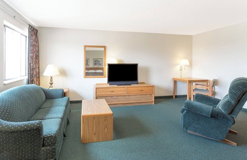 De Witt Hotel | Budget Inn and Suites