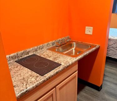 Priceville Hotel | Budget Inn Decatur Priceville