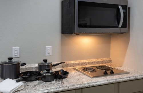 Park Forest - LA North Hotel | Budget Inn & Suites