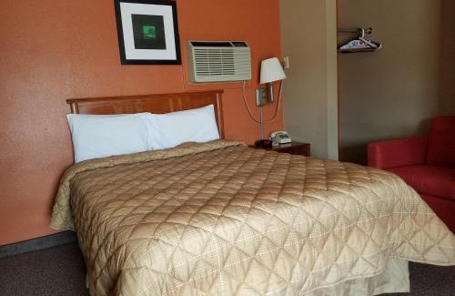 Chickasha Hotel | Budget Inn