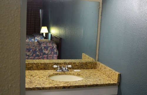 Russellville Hotel | Budget inn