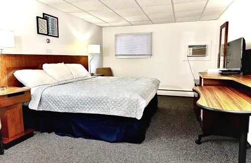 Wellsville Hotel | Budget Inn