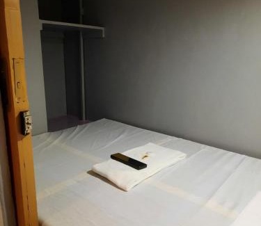 Pio del Pilar Apartment | Budget Transient Capsule Room Makati near Ayala and Buendia