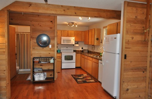 Lead Cabin | Buffalo Loft | 2 Bed, 2 Bath