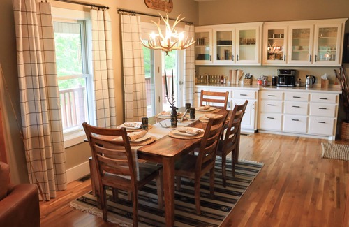 Jasper Cabin | Buffalo River Getaway Steps to Scenic Bike Trails & Outdoor Adventure