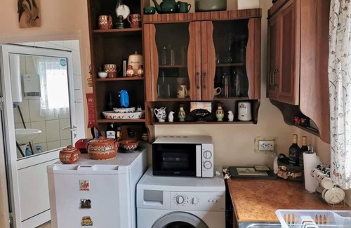 Prilep Cottage | Bulgaria 1 Bedroom cottage in South East mild climate Short and long term lets