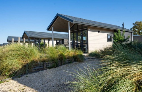 Municipality of Hellevoetsluis House | Bungalow ∙ 1 bedroom ∙ 4 guests