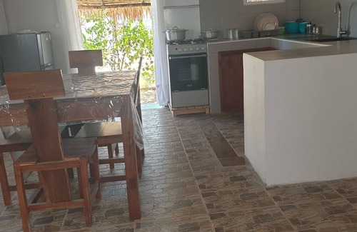 Mahajanga House | Bungalow 2 for 5 people