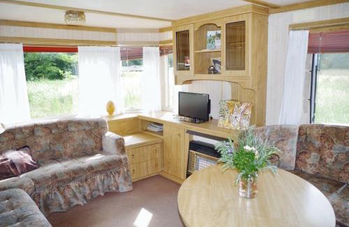 Pierrefitte-sur-Loire House | Bungalow charmant à Pierrefitte-sur-Loire + jardin et BBQ