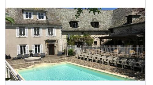 Banes House | Bungalow Confortable en Campagne à Argences-en-Aubrac avec Piscine