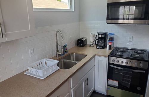 West San Antonio Apartment | Bungalow-Fully Loaded, Lackland AFB, Sea World
